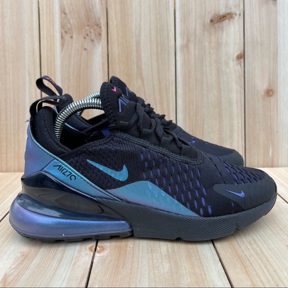 Nike Air Max 270 Throwback Future